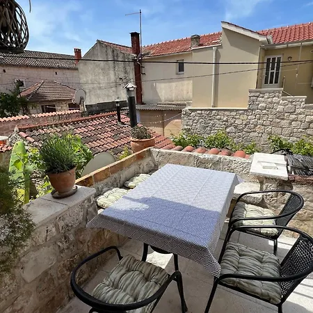 Dalmatera * روغوزنيكا