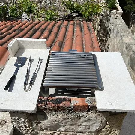 Dalmatera بيت للعطل