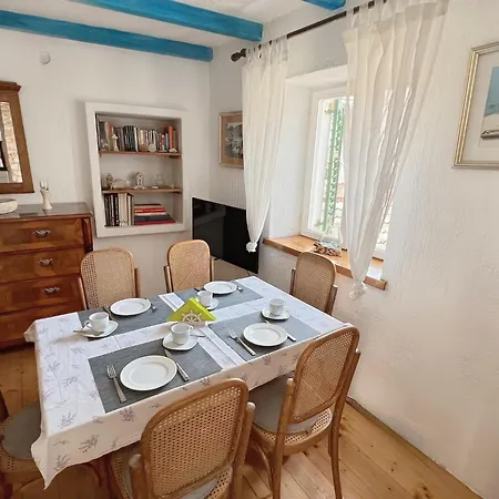 Dalmatera بيت للعطل *