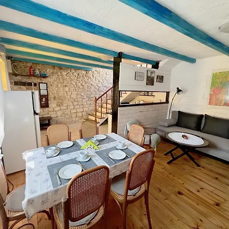 Dalmatera Semesterbostad