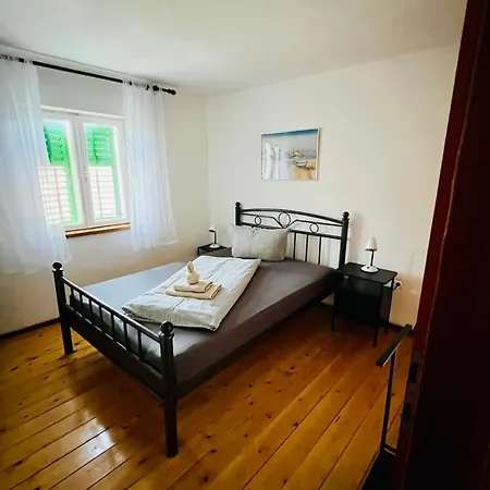 Dalmatera بيت للعطل *