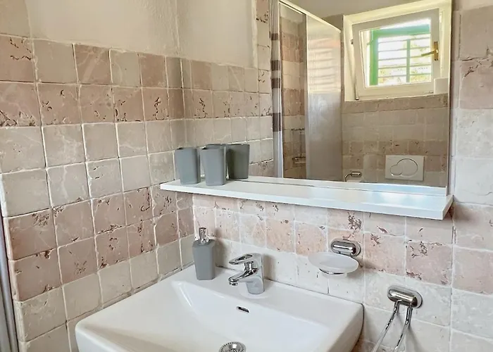 Dalmatera Rogoznica (Sibenik-Knin)